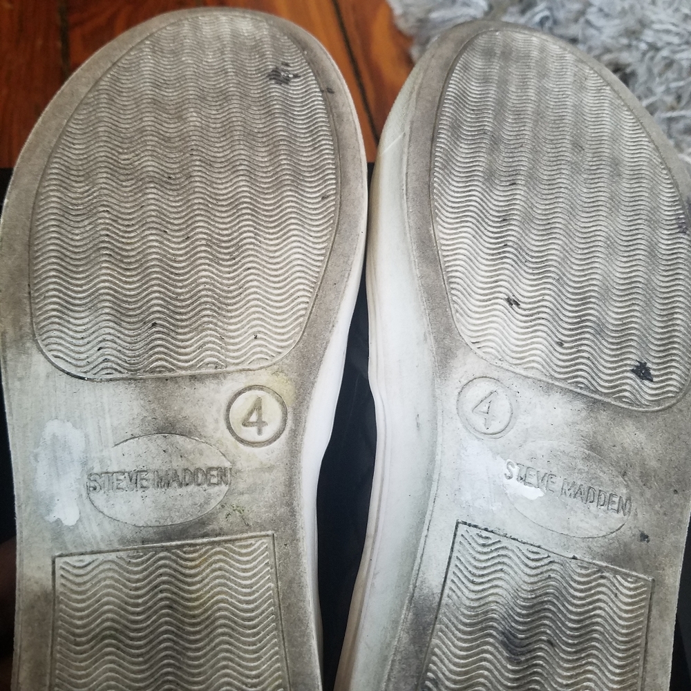 Steve Madden Girl's‎ Quilted Slip On Shoe Sneaker 4 - Picture 6 of 7